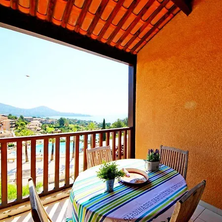 Deux Pieces Vue Mer Cap Esterel Esterelvacances Apartment