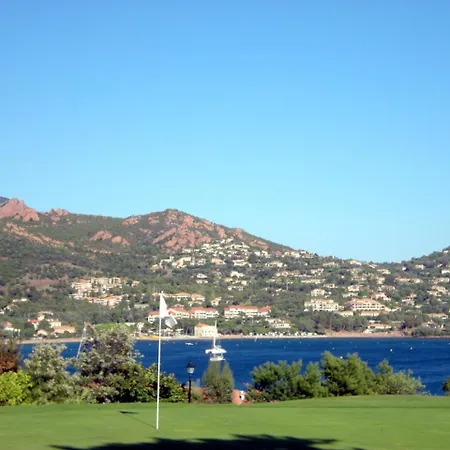 Deux Pieces Vue Mer Cap Esterel Esterelvacances Apartamento Saint-Raphaël